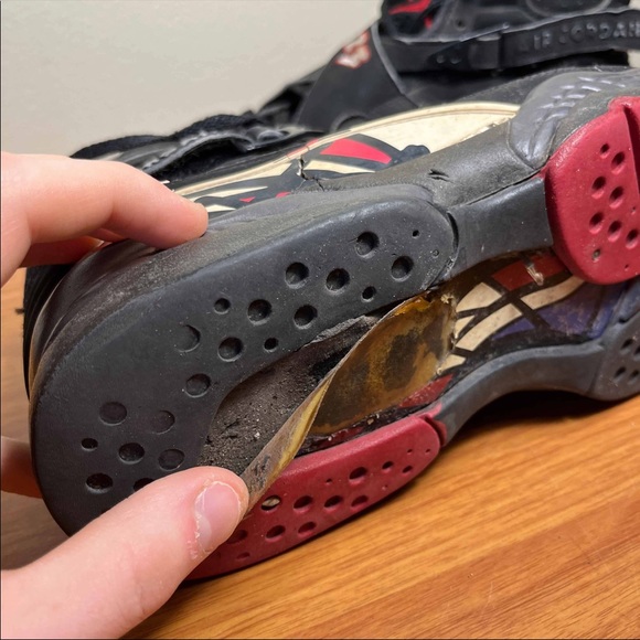 Jordan 8 Playoff - Picture 9 of 11